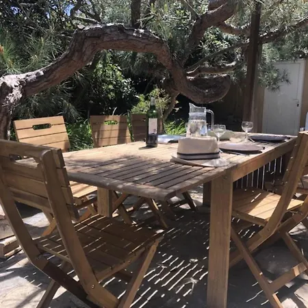 Le Club Des Cigales Apartament *