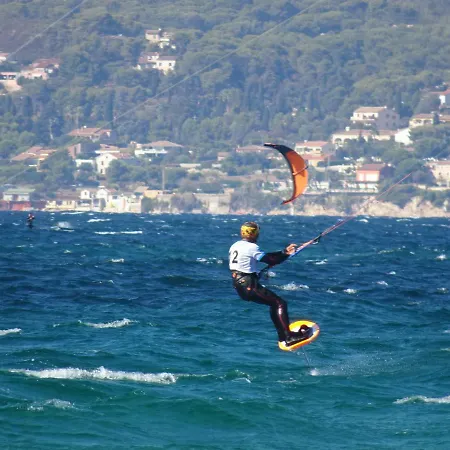 Le Club Des Cigales Apartamento