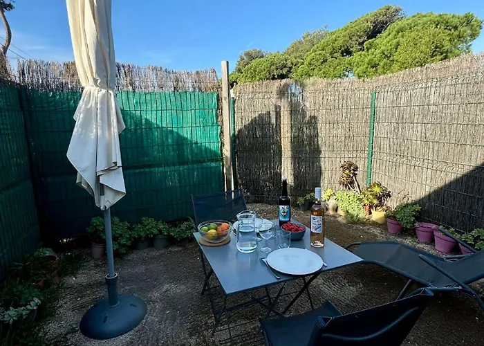 Le Club Des Cigales Hyères