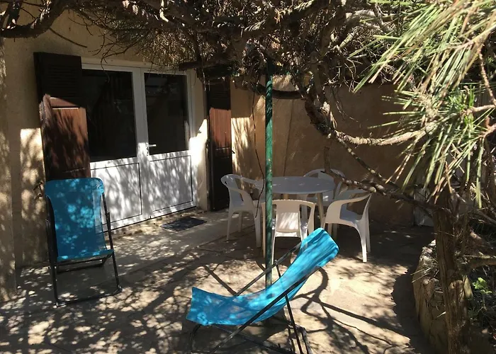 Le Club Des Cigales * Hyères